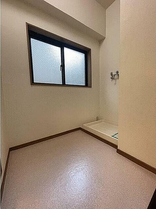 5a87aa43a1286725ec84c42400e0a4c9