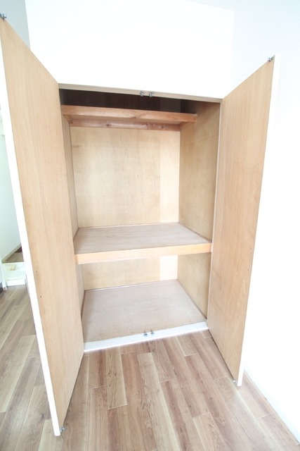 imgi_10_01JRSGSDWQWP1FFKSA0RT6J47D