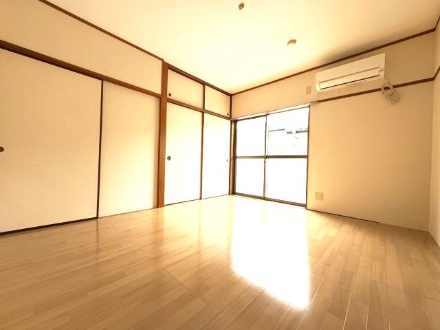 imgi_10_100422085958_10o