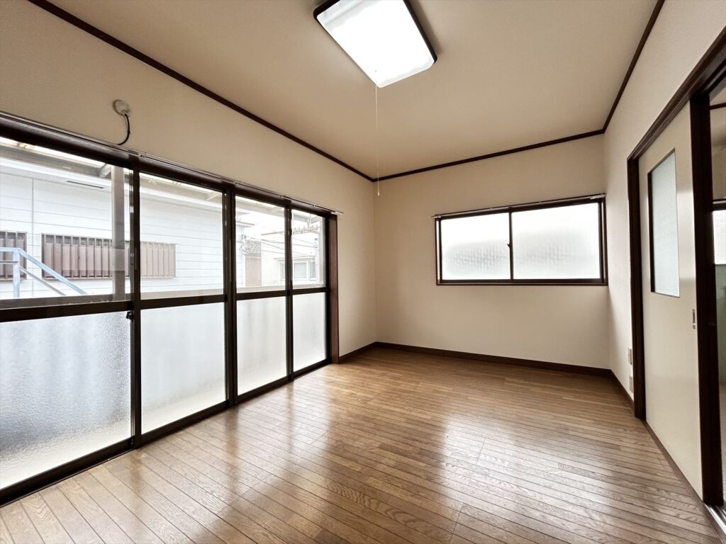 imgi_10_100468886631_ro