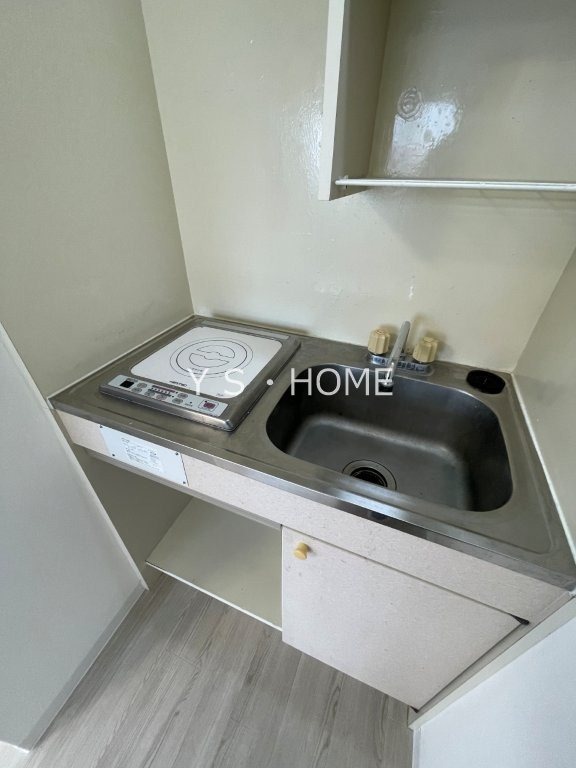 imgi_10_100501330848_ro