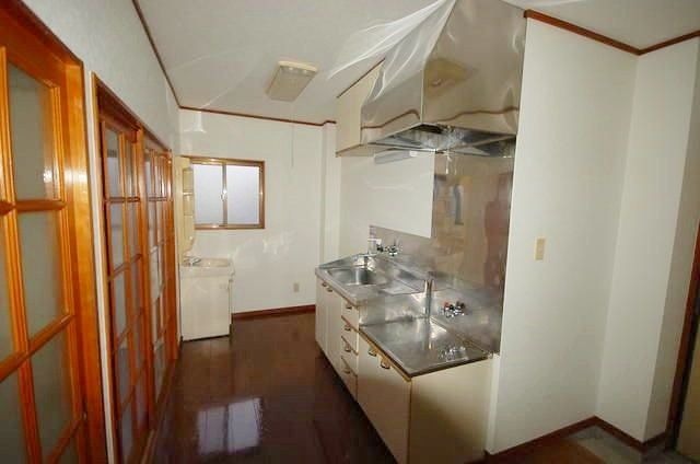 imgi_10_100502021437_1o