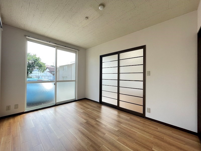 imgi_16_100490000716_6o