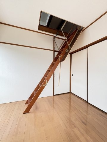 imgi_18_100422085958_5o