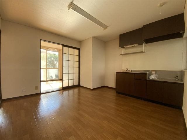 imgi_25_100452200465_5o