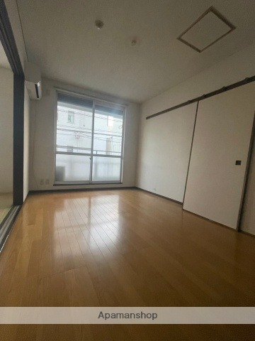 imgi_25_100498966802_9o