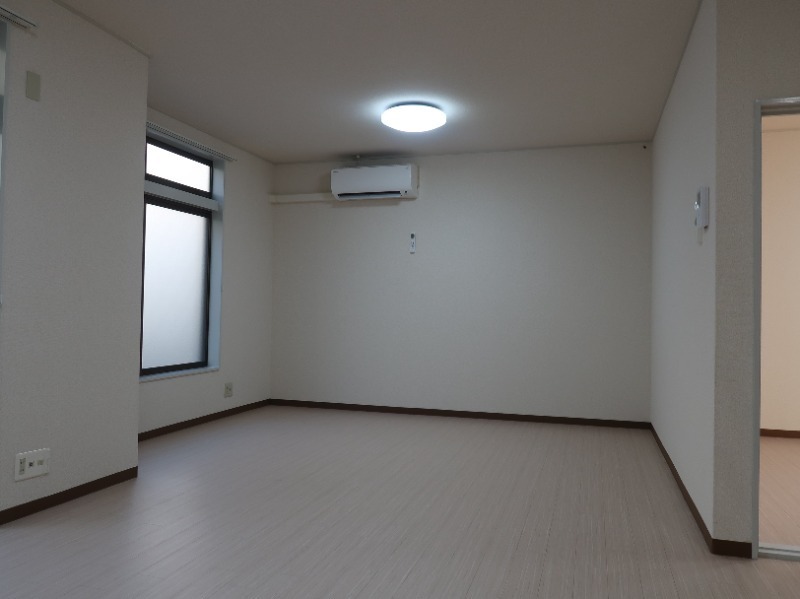 imgi_2_01KPCPSSXDD6Z2X7DV0HYTNK4F