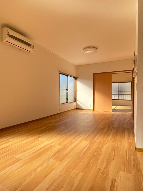 imgi_3_01KMMRFSYRMP3HWY0HFKDBBSV6