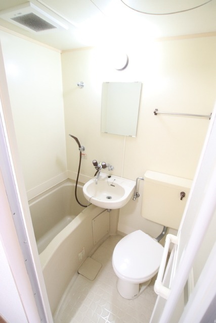 imgi_6_01JRSGSDHDX3EMVZKNJAD66JV6