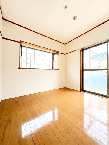 imgi_9_100422085958_ro