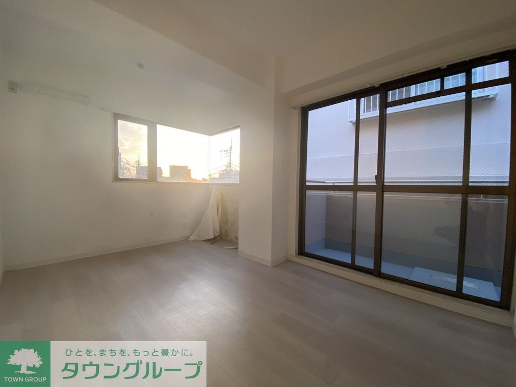 imgi_9_100450992612_ro