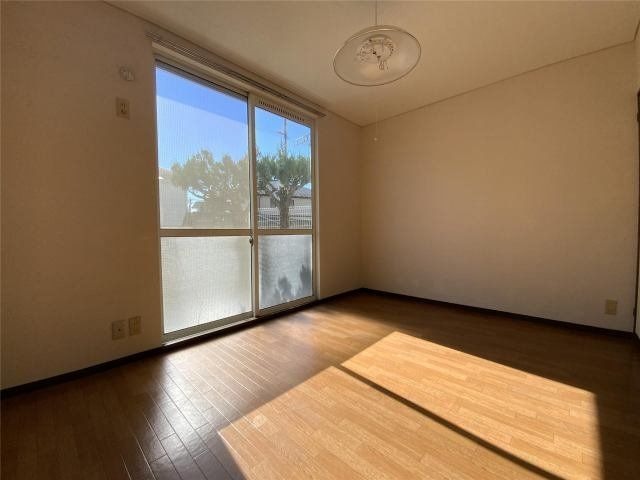 imgi_9_100452200465_ro