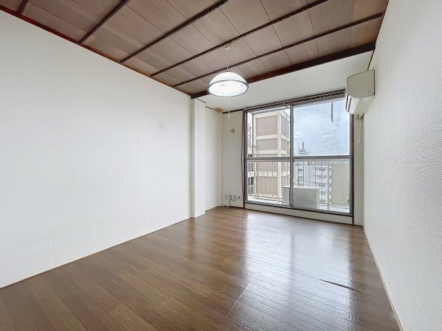 imgi_9_100500594760_ro