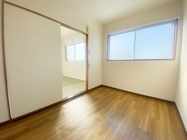 imgi_9_100501270701_2o