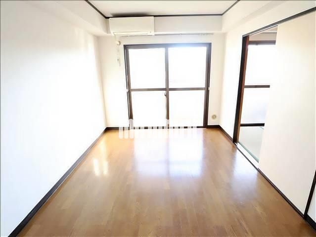 imgi_9_100501776331_ro