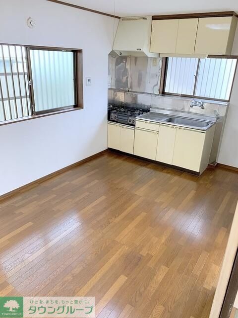 imgi_9_100502896624_ro